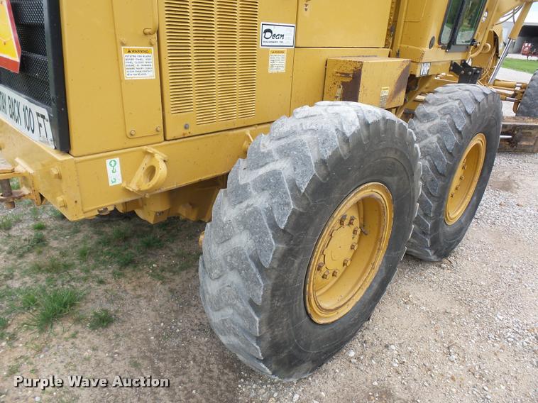 image for item DD9493 2001 Caterpillar 140H motor grader