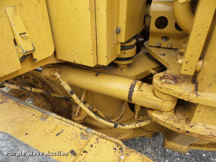 image for item DD9493 2001 Caterpillar 140H motor grader
