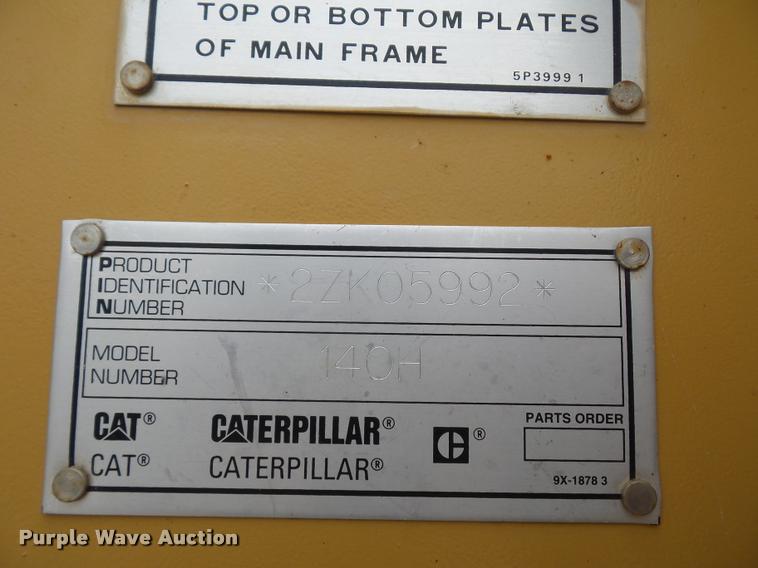 image for item DD9493 2001 Caterpillar 140H motor grader