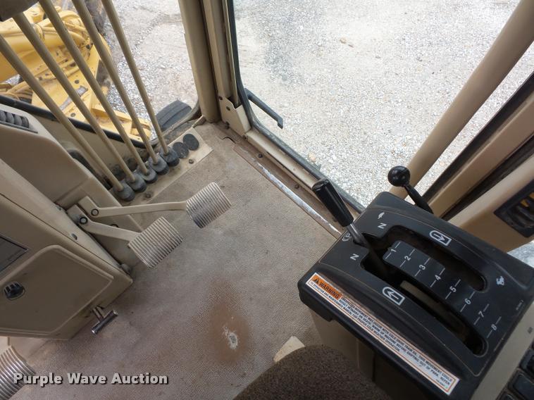 image for item DD9493 2001 Caterpillar 140H motor grader