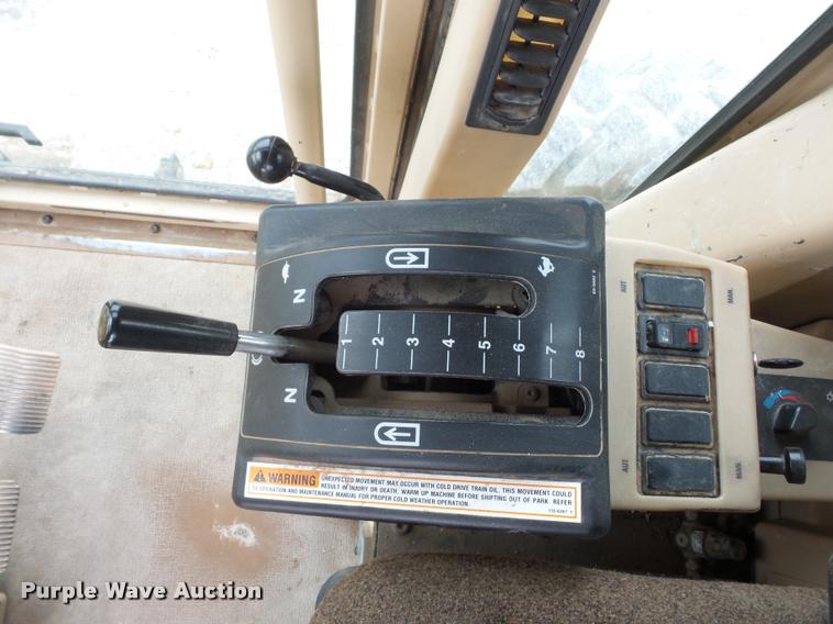 image for item DD9493 2001 Caterpillar 140H motor grader