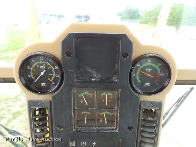 image for item DD9493 2001 Caterpillar 140H motor grader