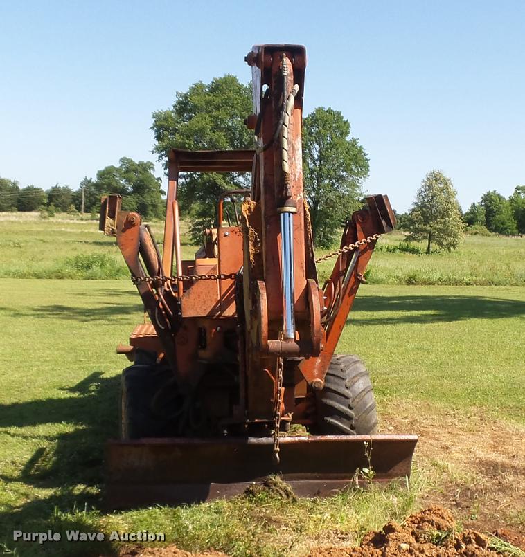 image for item DE9621 Ditch Witch 4010DD trencher