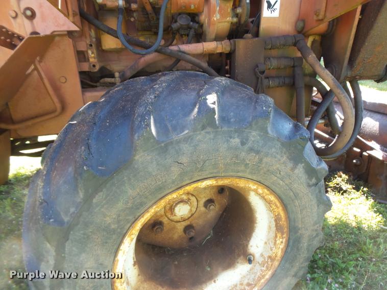 image for item DE9621 Ditch Witch 4010DD trencher