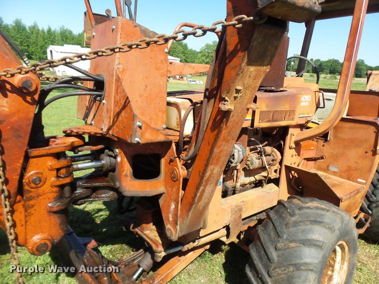 image for item DE9621 Ditch Witch 4010DD trencher