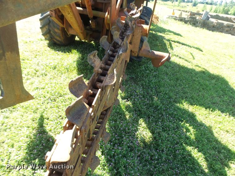 image for item DE9621 Ditch Witch 4010DD trencher