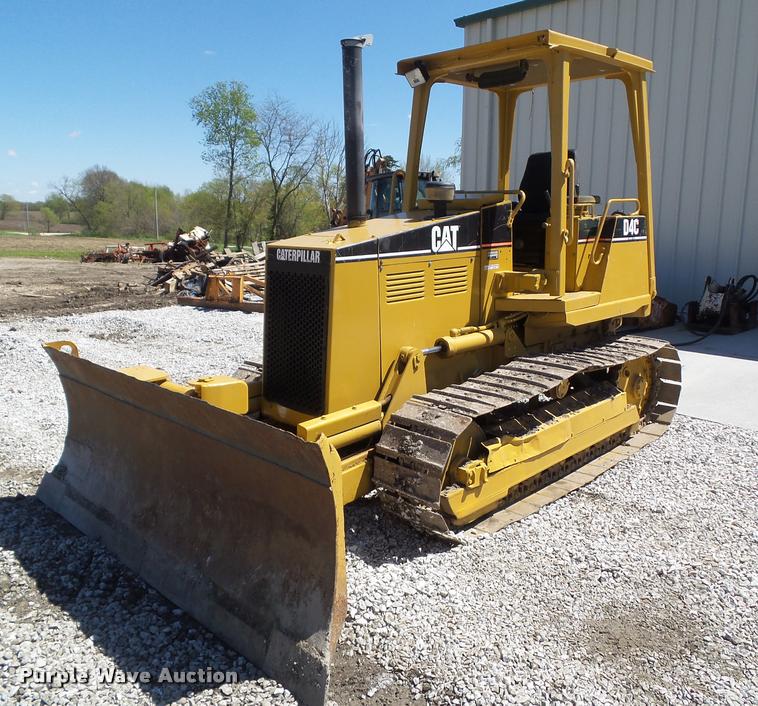 image for item DH9289 1994 Caterpillar D4C Series III dozer