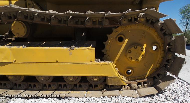 image for item DH9289 1994 Caterpillar D4C Series III dozer