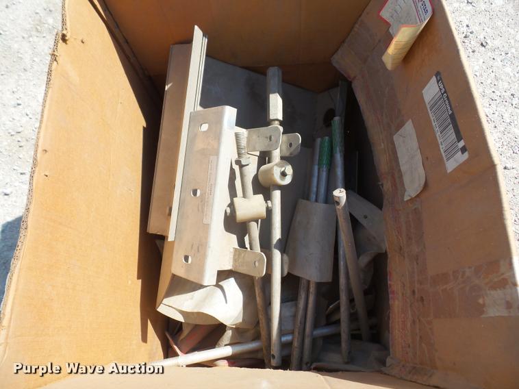 image for item DL9695 Allen Engineering screed