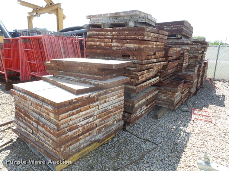 image for item DL9737 Concrete forms