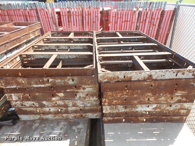 image for item DL9737 Concrete forms