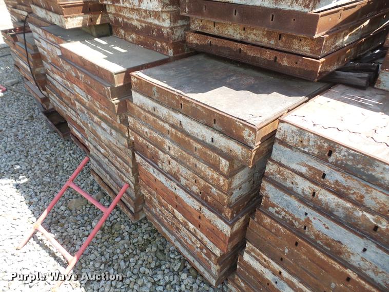 image for item DL9737 Concrete forms