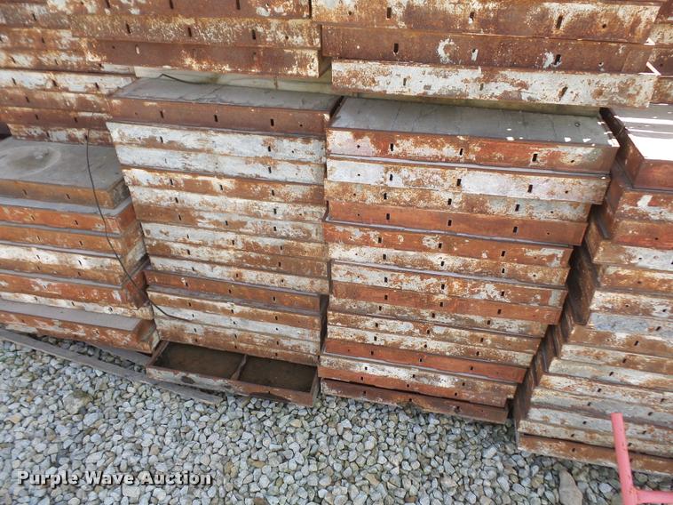 image for item DL9737 Concrete forms