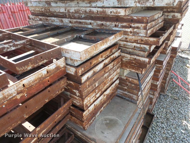 image for item DL9737 Concrete forms