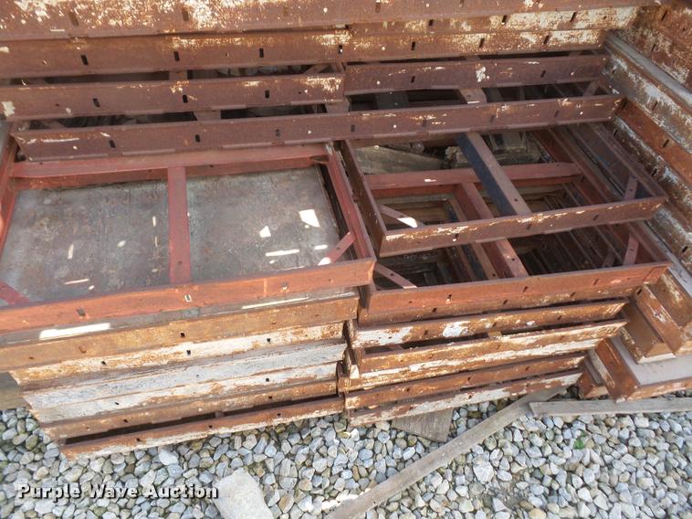 image for item DL9737 Concrete forms