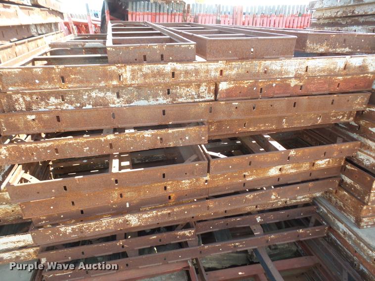 image for item DL9737 Concrete forms