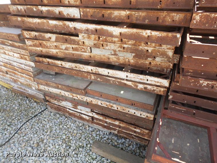 image for item DL9737 Concrete forms