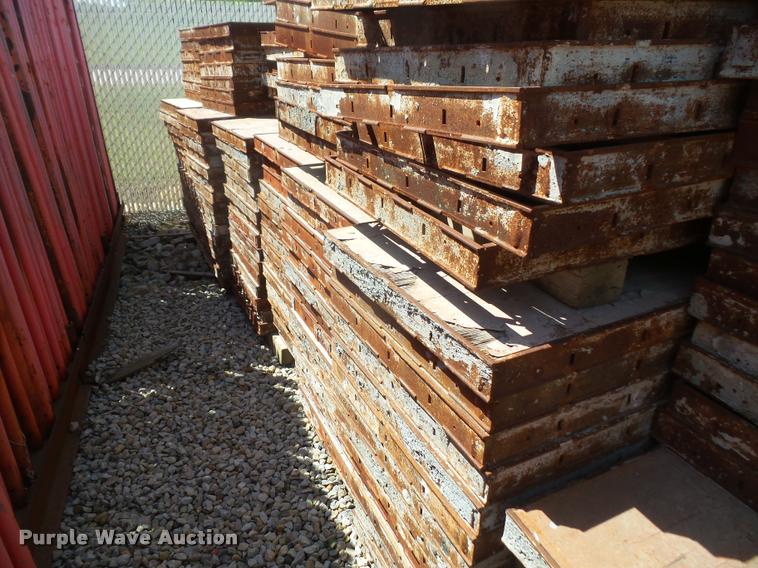 image for item DL9737 Concrete forms