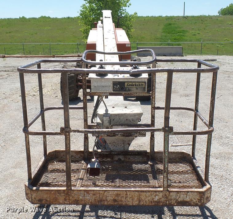 image for item DQ9128 1997 Snorkel TB-A60 boom lift