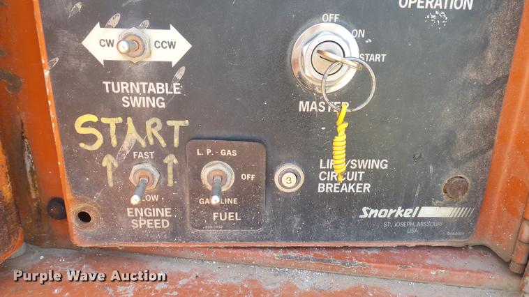 image for item DQ9128 1997 Snorkel TB-A60 boom lift