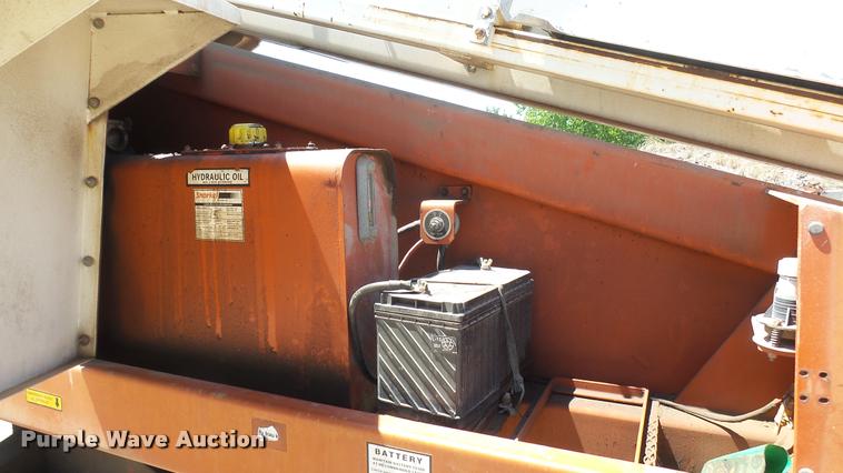 image for item DQ9128 1997 Snorkel TB-A60 boom lift