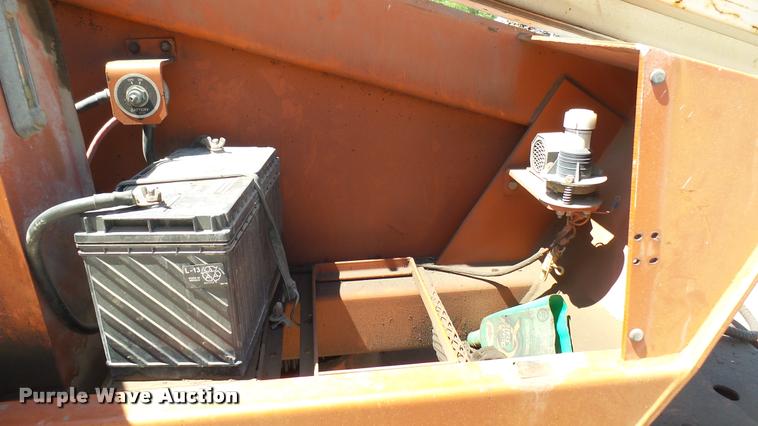 image for item DQ9128 1997 Snorkel TB-A60 boom lift