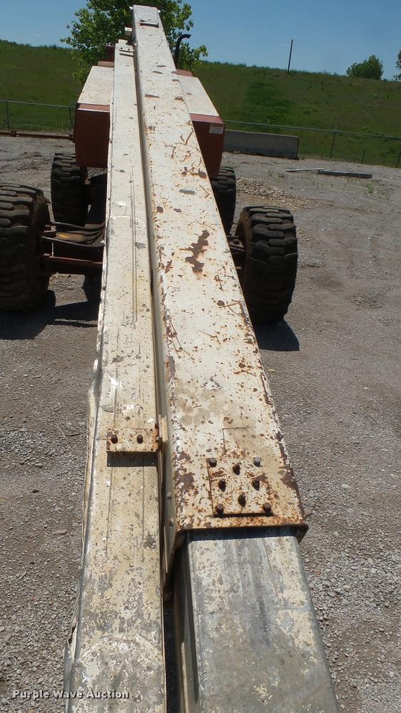 image for item DQ9128 1997 Snorkel TB-A60 boom lift