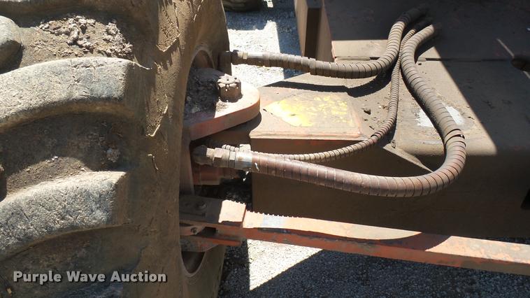 image for item DQ9128 1997 Snorkel TB-A60 boom lift