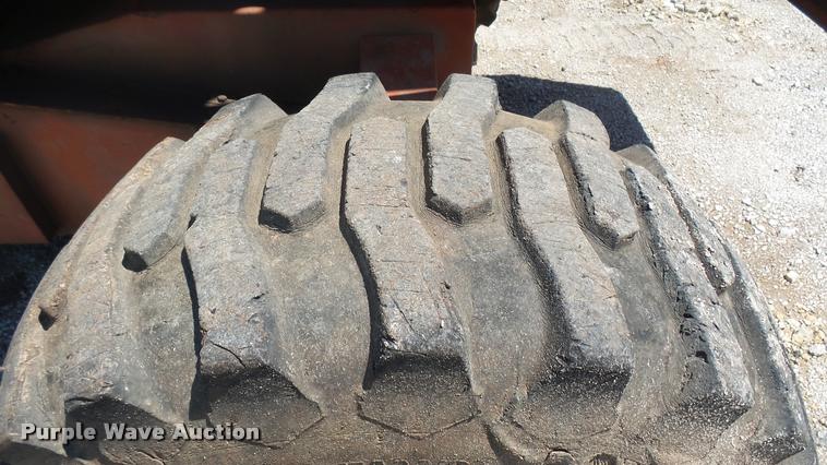 image for item DQ9128 1997 Snorkel TB-A60 boom lift