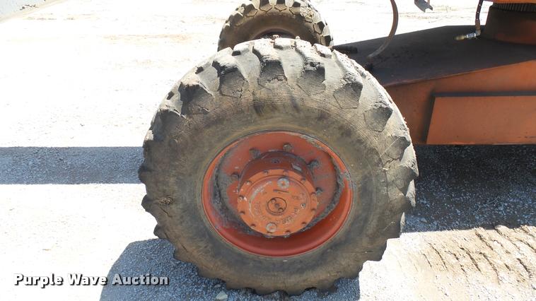 image for item DQ9128 1997 Snorkel TB-A60 boom lift
