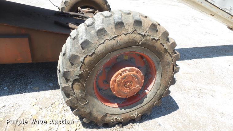 image for item DQ9128 1997 Snorkel TB-A60 boom lift