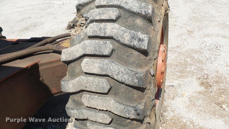 image for item DQ9128 1997 Snorkel TB-A60 boom lift