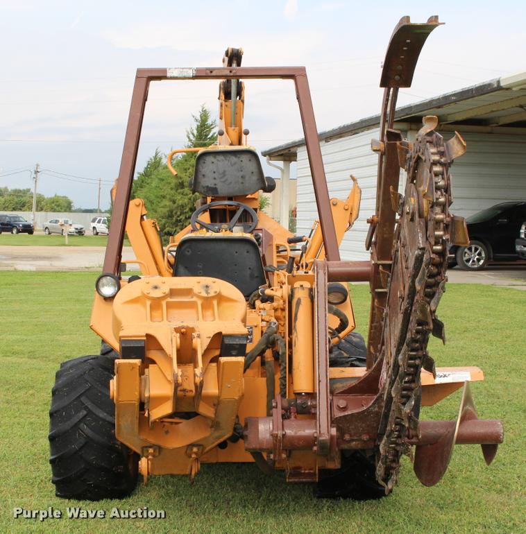 image for item G1074 1994 Case 560 trencher