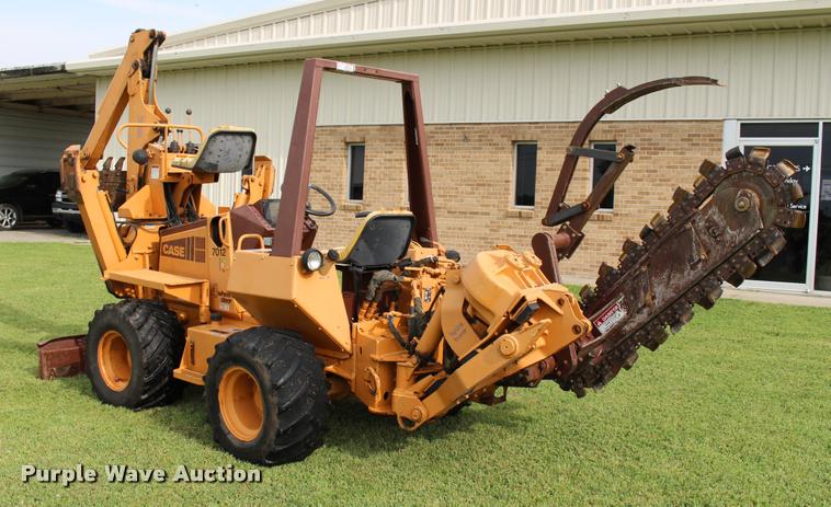 image for item G1074 1994 Case 560 trencher