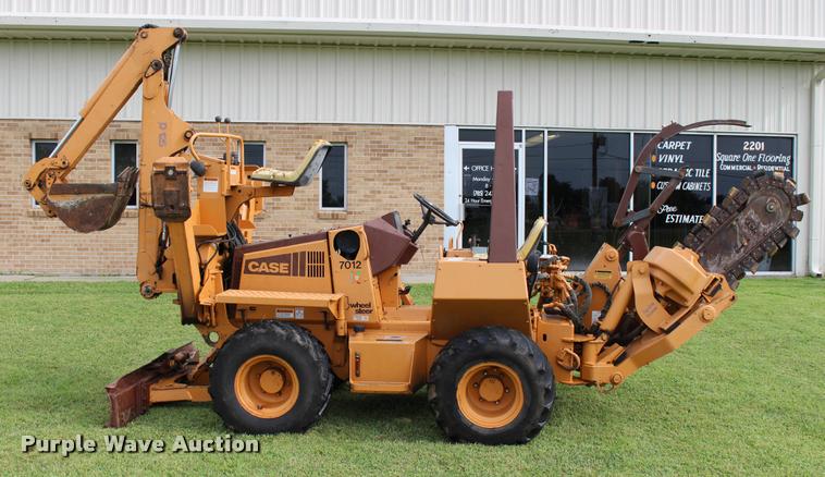 image for item G1074 1994 Case 560 trencher