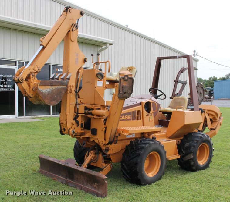 image for item G1074 1994 Case 560 trencher