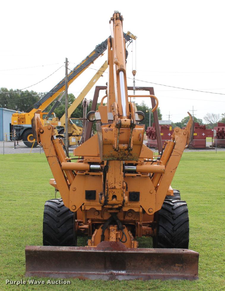 image for item G1074 1994 Case 560 trencher