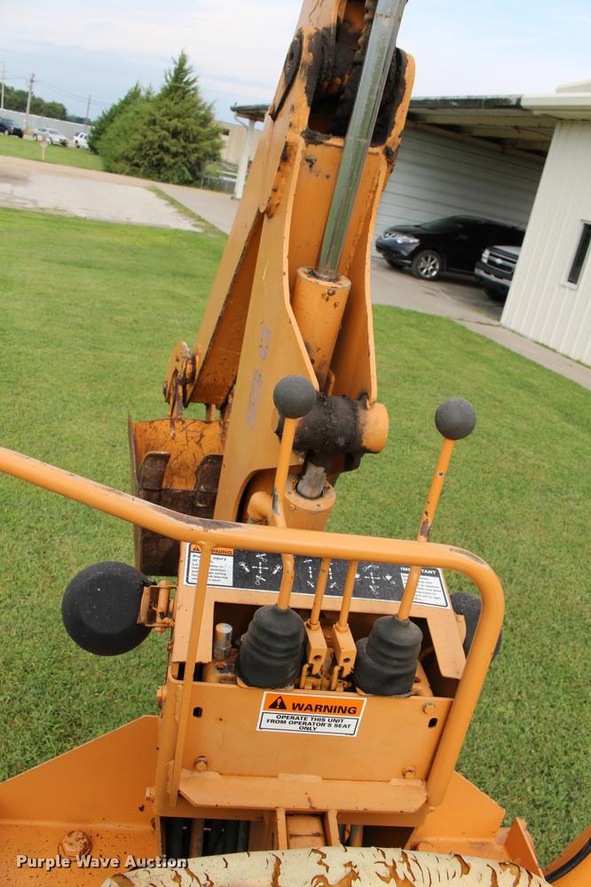 image for item G1074 1994 Case 560 trencher