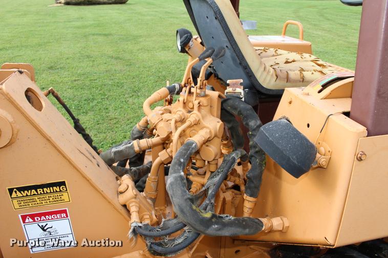 image for item G1074 1994 Case 560 trencher