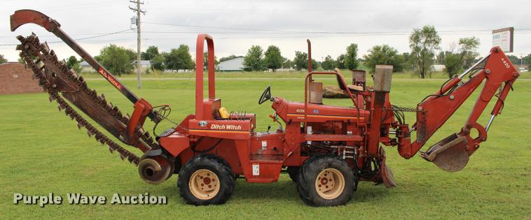 image for item G1075 Ditch Witch 4010DD trencher