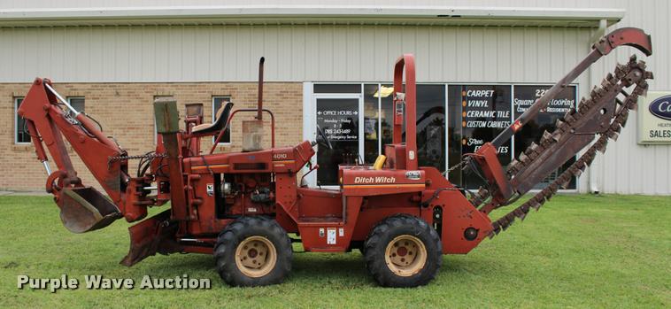 image for item G1075 Ditch Witch 4010DD trencher