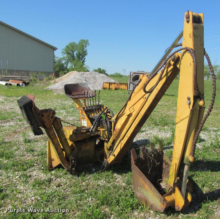 image for item J2503 Case H828533 skid steer backhoe