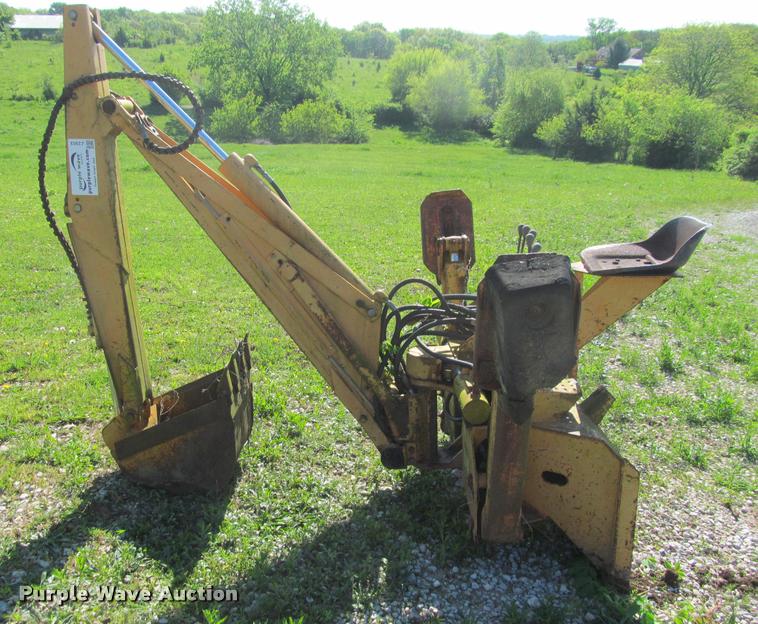 image for item J2503 Case H828533 skid steer backhoe