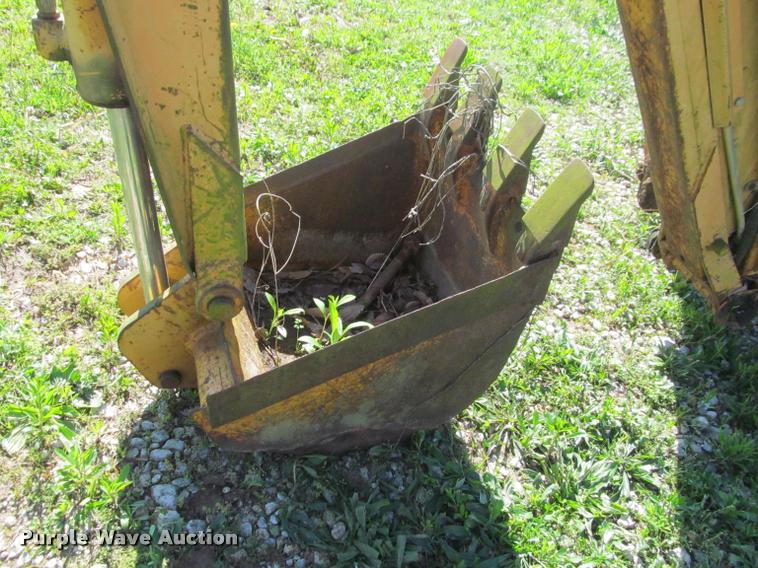 image for item J2503 Case H828533 skid steer backhoe