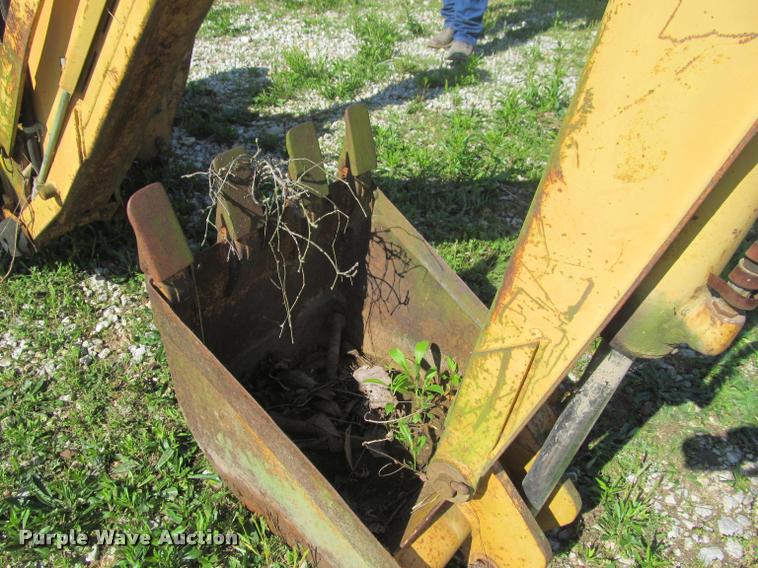 image for item J2503 Case H828533 skid steer backhoe