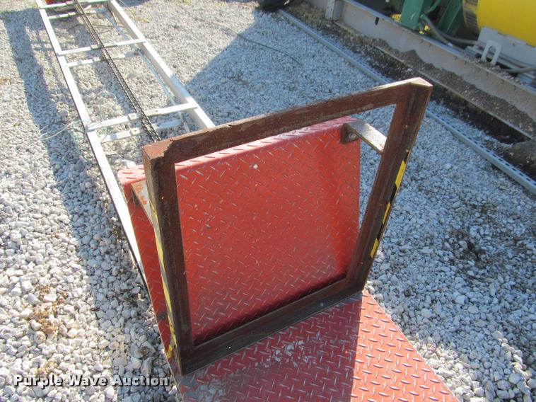 image for item J2507 Mezzanine lift