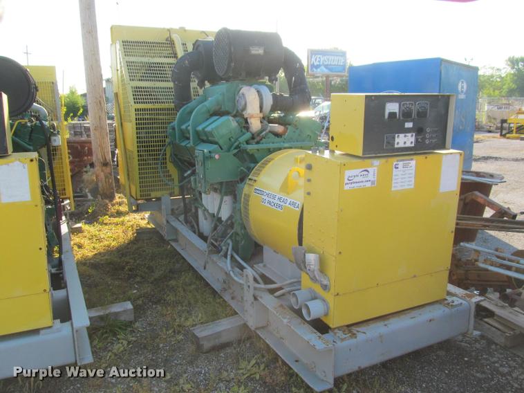 image for item J2511 Cummins generator