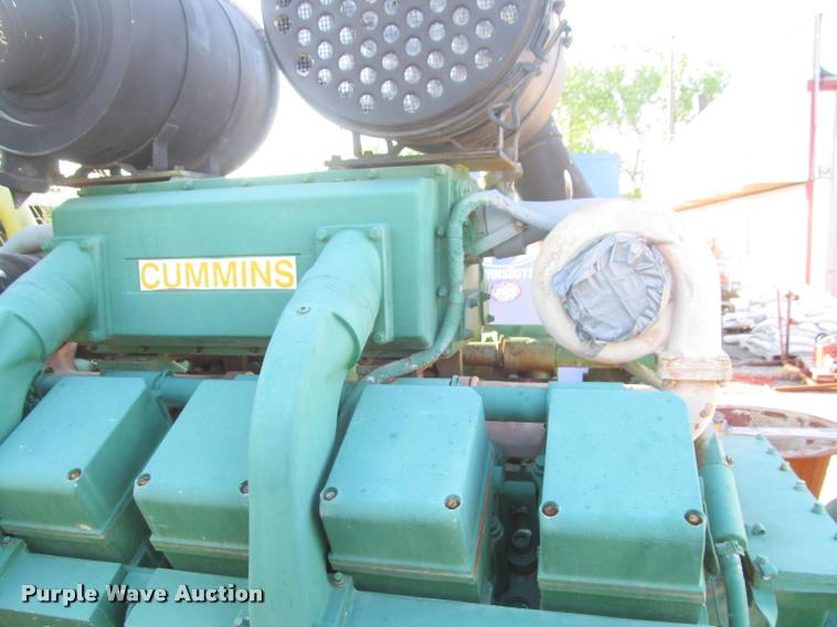 image for item J2511 Cummins generator