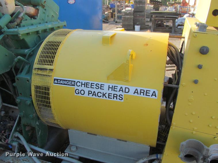 image for item J2511 Cummins generator