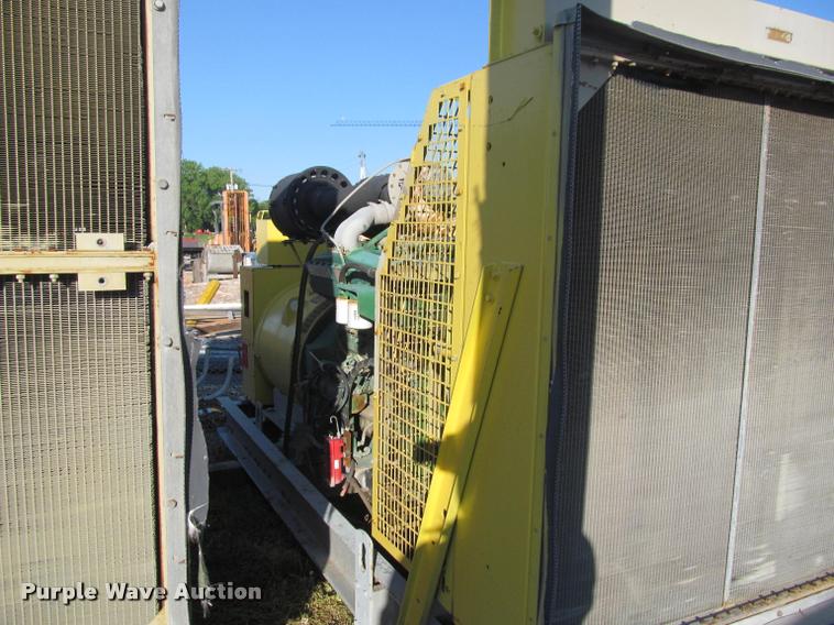 image for item J2512 Cummins generator